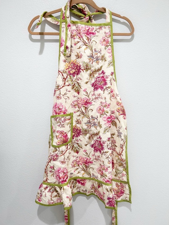 Williams Sonoma Other - Williams Sonoma Cream Floral Linen Apron with Green Trim